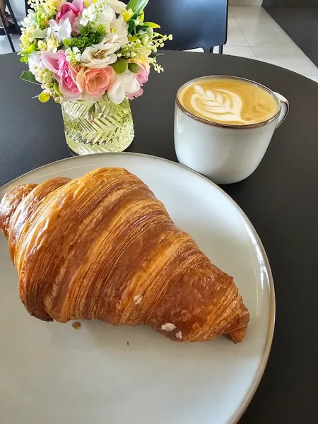 Love Bakery