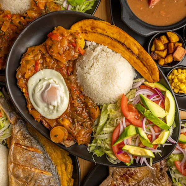 Restaurante Colombiano Barcelona El Carriel | Bandeja Paisa