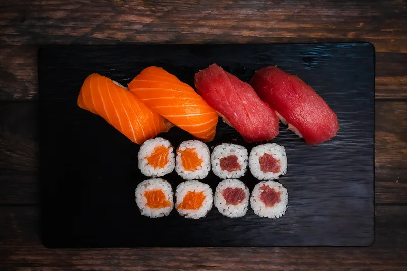 IZUMI SUSHI