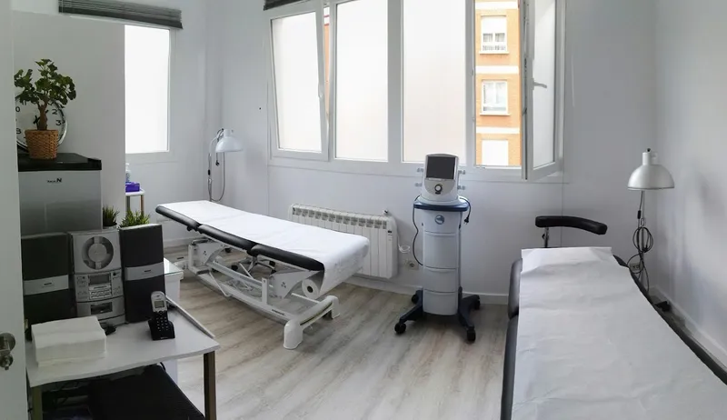 PRAXIS FISIOTERAPIA · Dr. Aitor Medrano Peral · Colegiado N.º1845