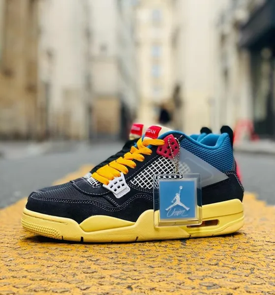 Quickstrike Paris