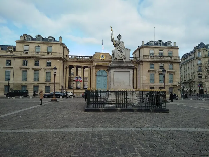 Esplanade des Invalides