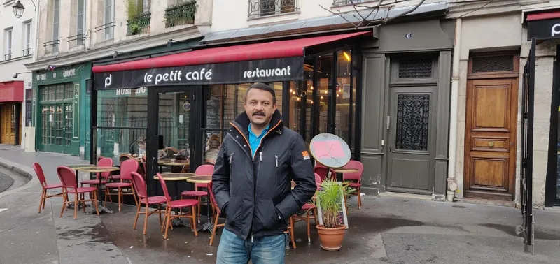 Le Petit Café