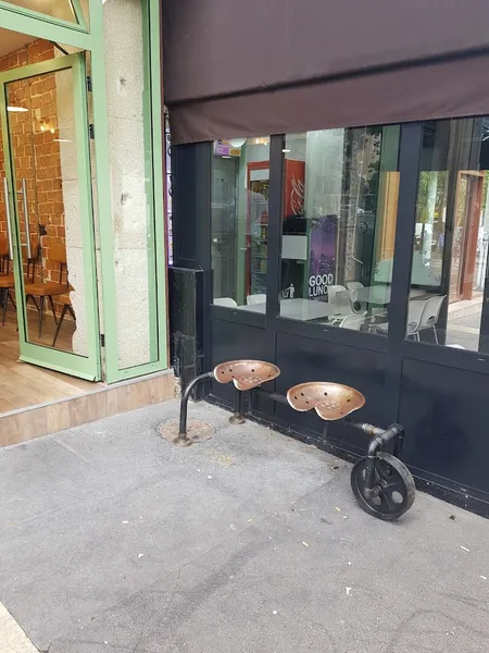 BARBIER , L'ATELIER DES BARBIERS