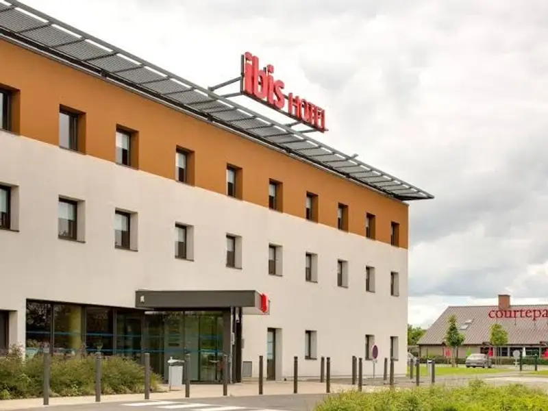 ibis Montceau-les-Mines