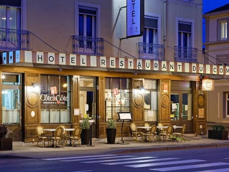 Hôtel du Commerce et son restaurant le Côte à Côte