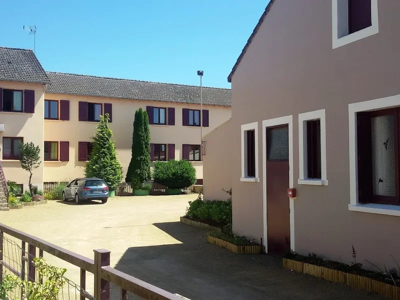 Logis Hôtel le Merle Blanc