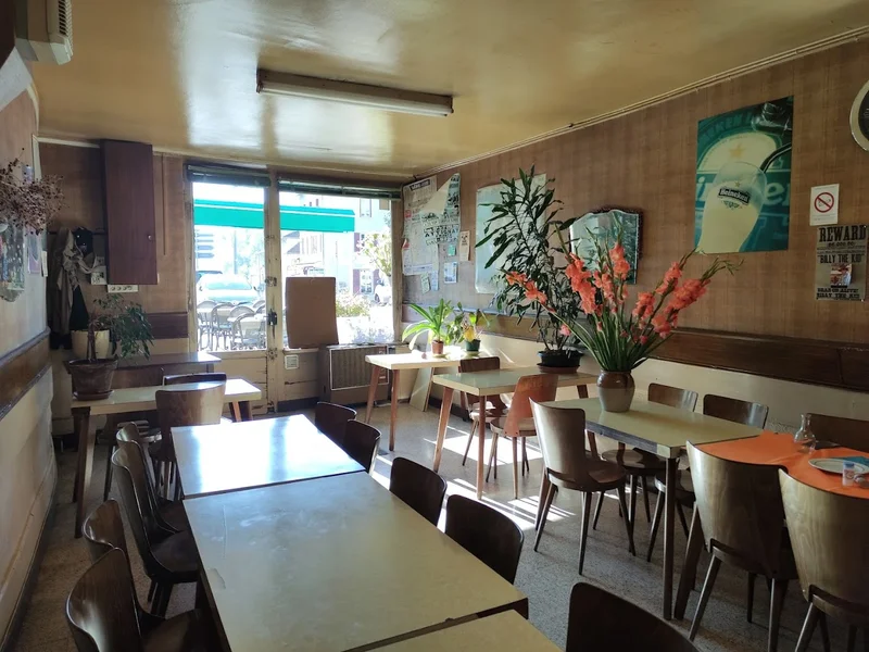 Cafe Du Pont de L Etang Annie