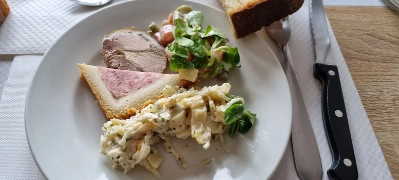 Le Rest'O - Comptoir N'- Y- Colas