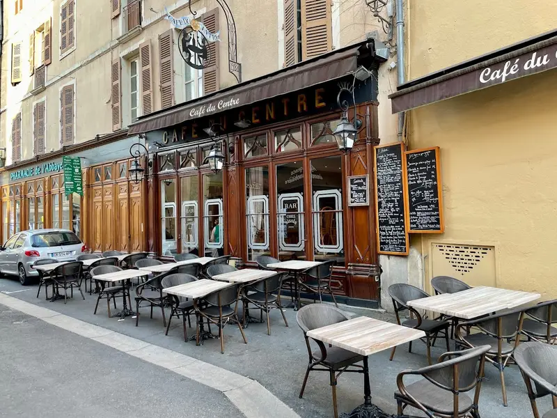 Café du centre "Chez Sissis"