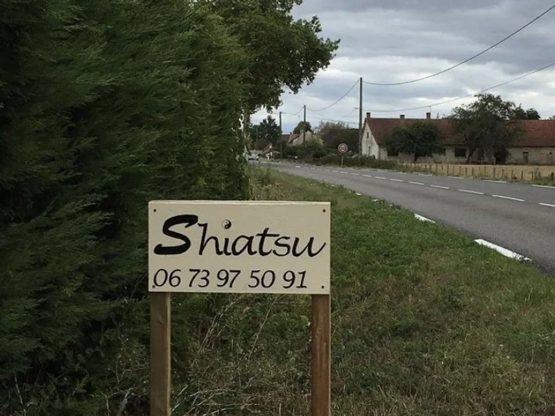 Émergence - Shiatsu et massage de pleine attention en Saône et Loire - Bourgogne Franche Comté