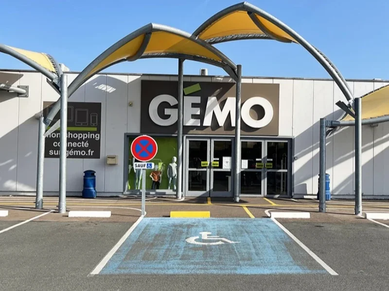 GEMO MONTCEAU LES MINES Vêtements