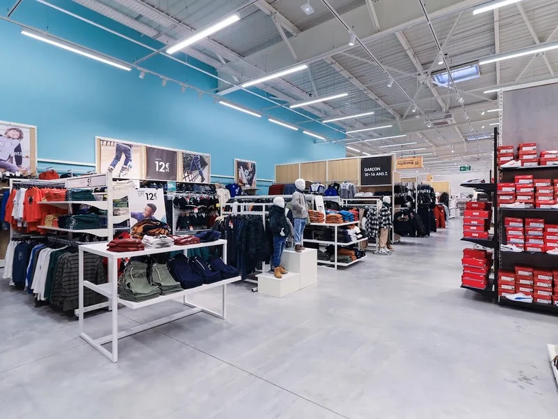 GEMO AUTUN Chaussures et Vêtements