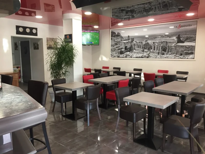 restaurant-pizzéria "La Smeralda"