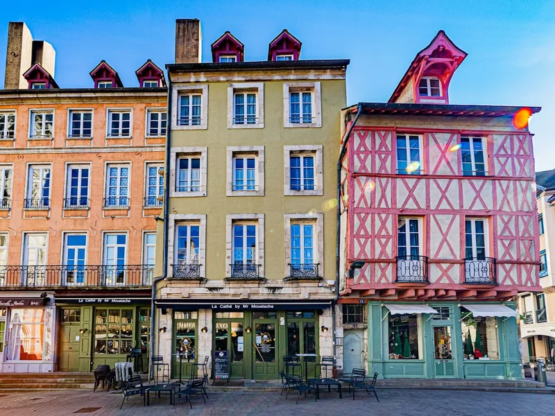 La Cathé by Mr. Moustache