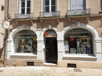 Les 14 boutiques de costumes de Tournus Saône-et-Loire