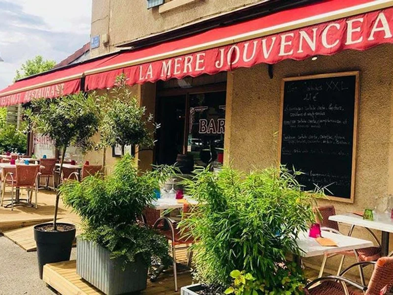 La Mère Jouvenceaux