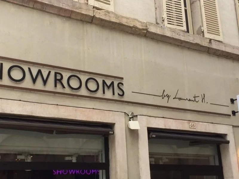 Show Rooms