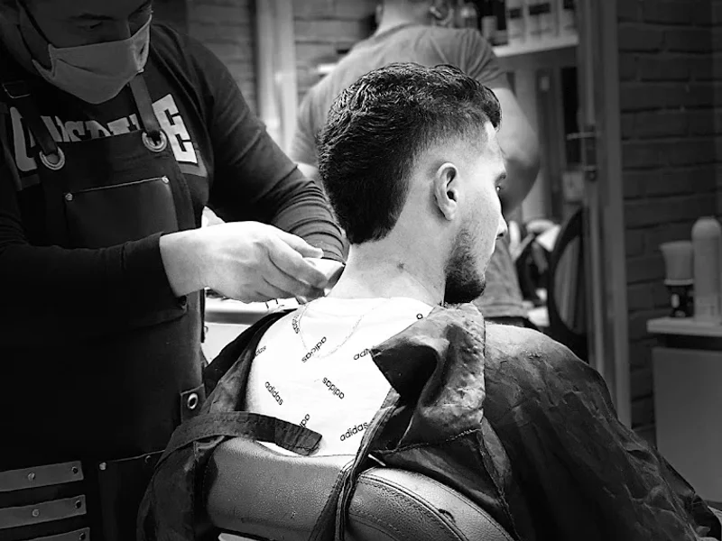 Barbier Un Autre Homme