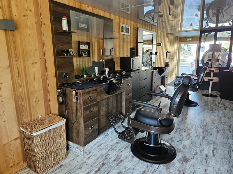 Barber King's Men