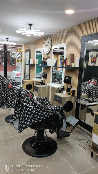 Barber shop 25