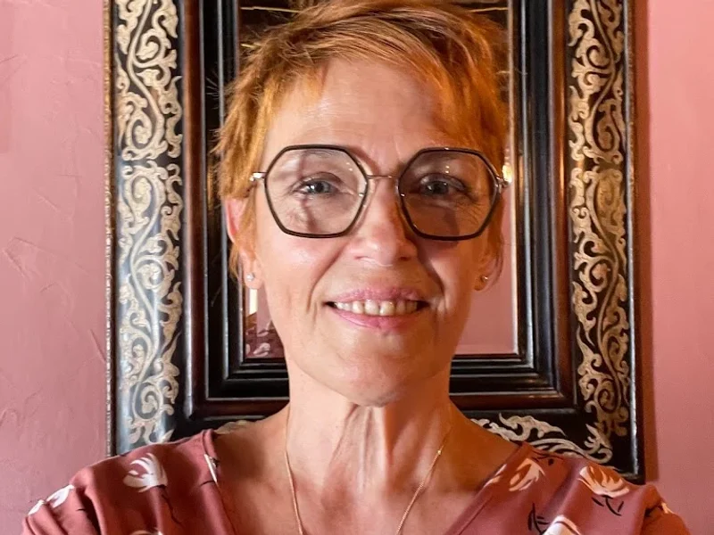Mireille OUILLON-MARCHAND Psychologue et Psychothérapeute (ARS). Diplôme Universitaire Hypnothérapie. EMDR formée par IFEMDR
