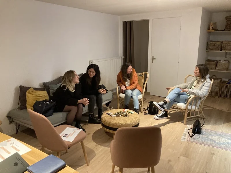 Therhappy Family par Olivia Pusset Thérapeute enfants ados adultes couples familles groupes entreprises à Beaune