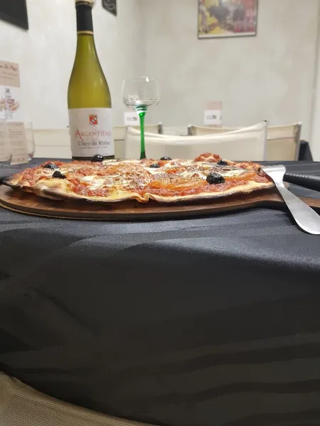 A La Tour de Pizz | Pizzeria & Burger Rochefort du Gard |