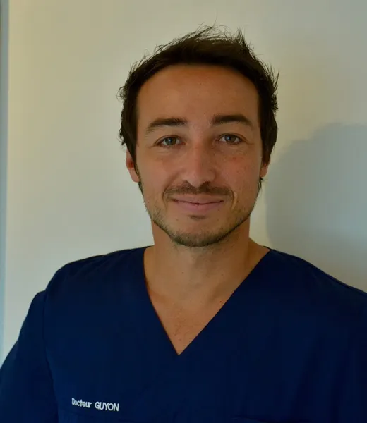 Dr Benjamin Guyon, Ophtalmologiste - Besançon - Chirurgie de la cataracte, Chirurgie réfractive , DMLA, Glaucome