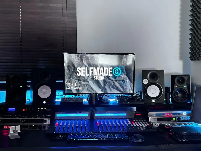 SELFMADE STUDIO