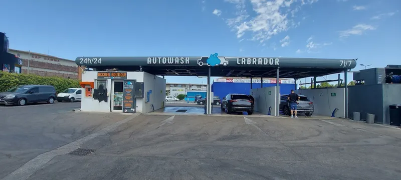 AUTO WASH LABRADOR - EUROMED LAVAGE ( les artisans du lavage )