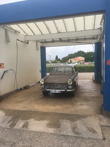 LavAuto STATION DE LAVAGE haute pression DE VEHICULES NIMES CAISSARGUES GARD