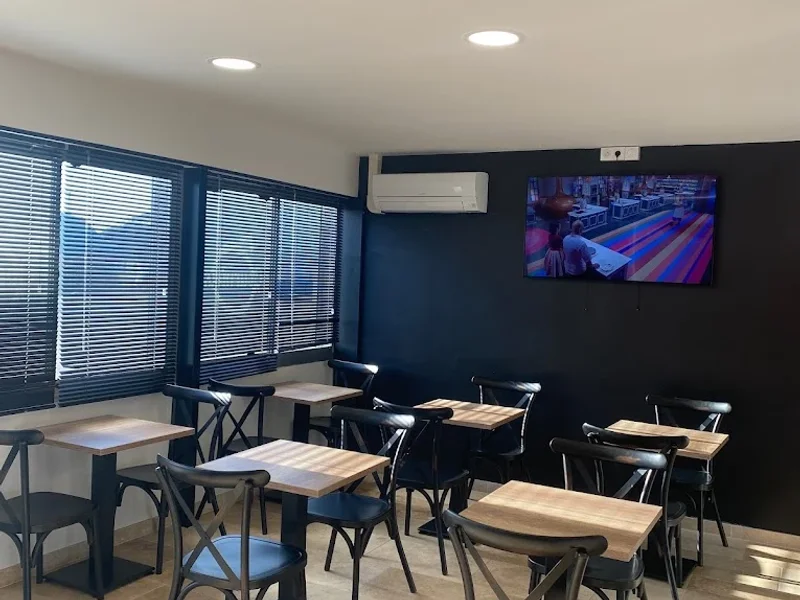 Ogourmets Snacking & Pâtisserie Nîmes Marché Gare