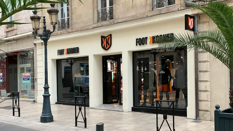 Footkorner Nimes - Magasin de sport - Foot - Chaussures - Survetement - Jogging