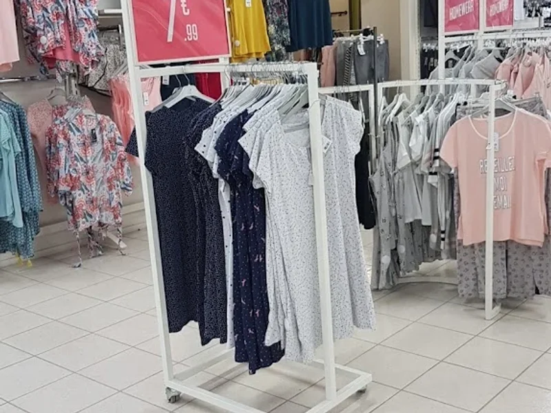 GEMO DIJON - QUETIGNY Vêtements