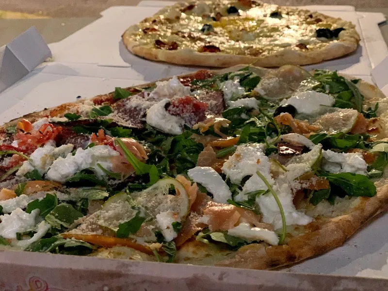 ITALIA PIZZA au feu de bois