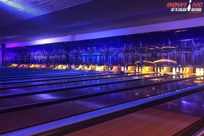 Bowling Stadium Colomiers - Laser Game - Quiz Game - Karaoké Box - Restaurant - Billard - Club