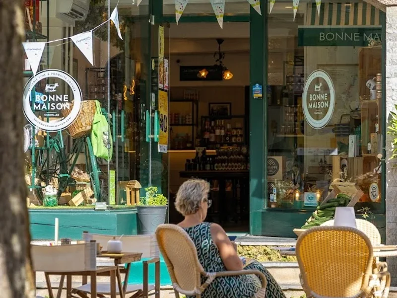 Bonne Maison : épicerie fine, bar-terrasse, caviste, idées cadeaux