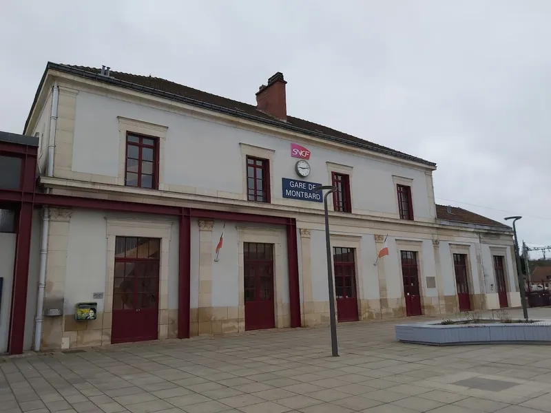 Gare de Montbard