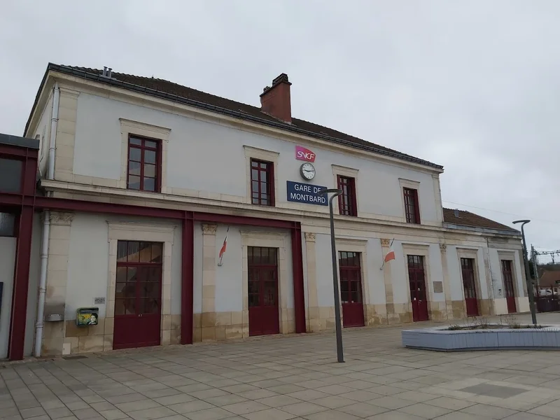 Gare de Montbard