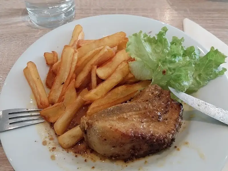 BAR / BRASSERIE LES TILLEULS