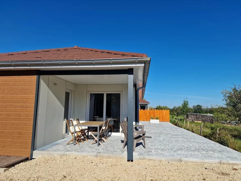 LA TROISIEME RIVE D’ORNANS ***