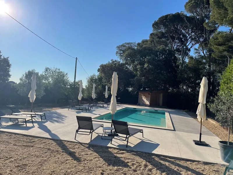 Domaine de Selhac : Location chambres d’hôtes et gîtes indépendant pour 2 à 7 personnes, avec terrasse/jardin privatifs, table d’hôtes, salle de réception, idéal pour séminaires, proche plage, Montpellier, Sète, à Frontignan, Hérault, Occitanie