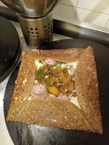 La crêperie de la place