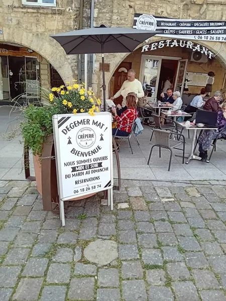 La crêperie de la place