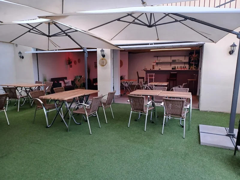 Hôtel Restaurant Beaujolais Bresse