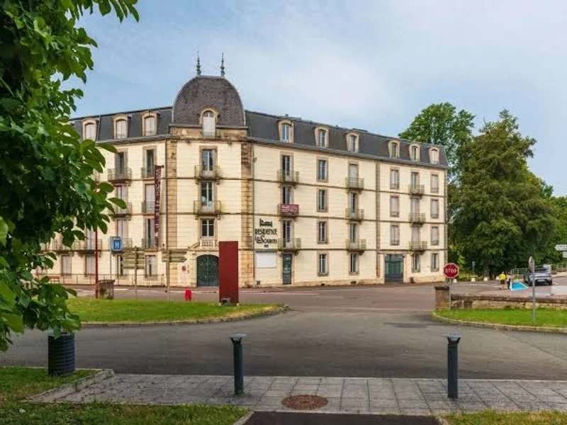 Hôtel CERISE Luxeuil Les Sources