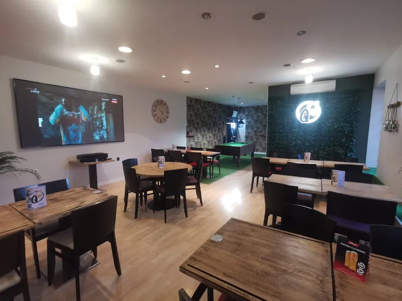 Bar le QG