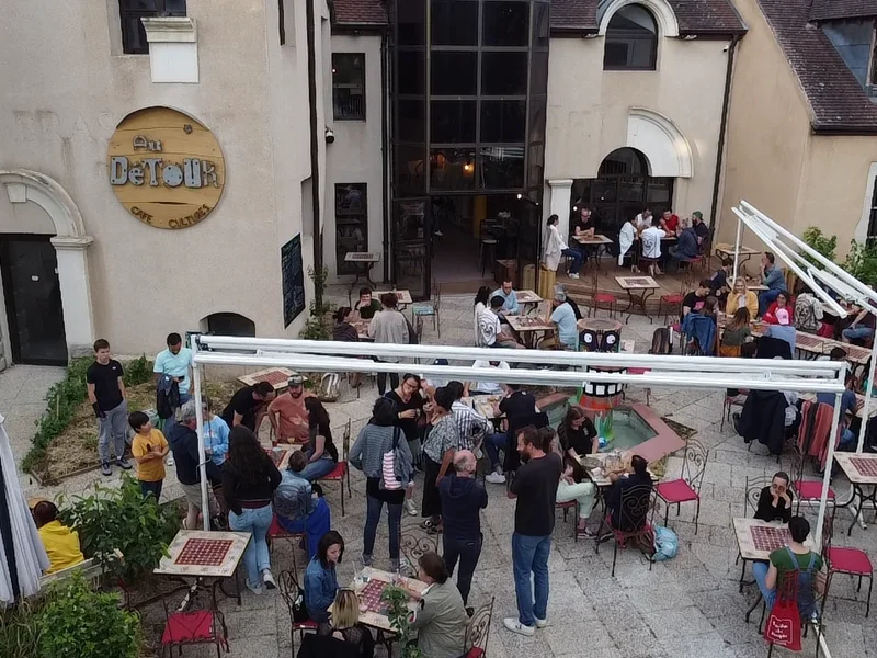 Au Détour - Bar à Dole (Jura)