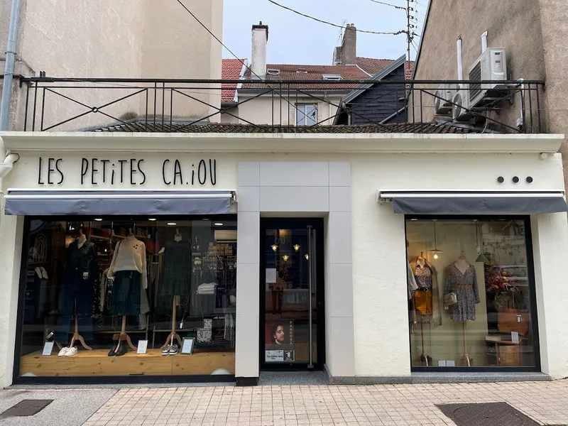 LES PETITES CA.IOU